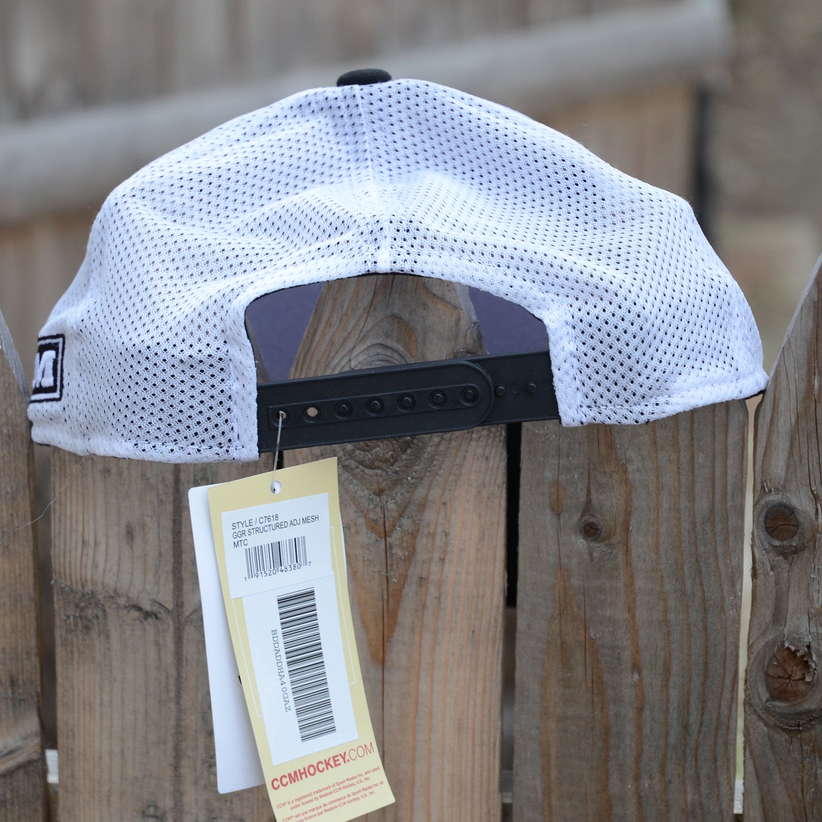 Growlers adjustable mesh cap - black/white