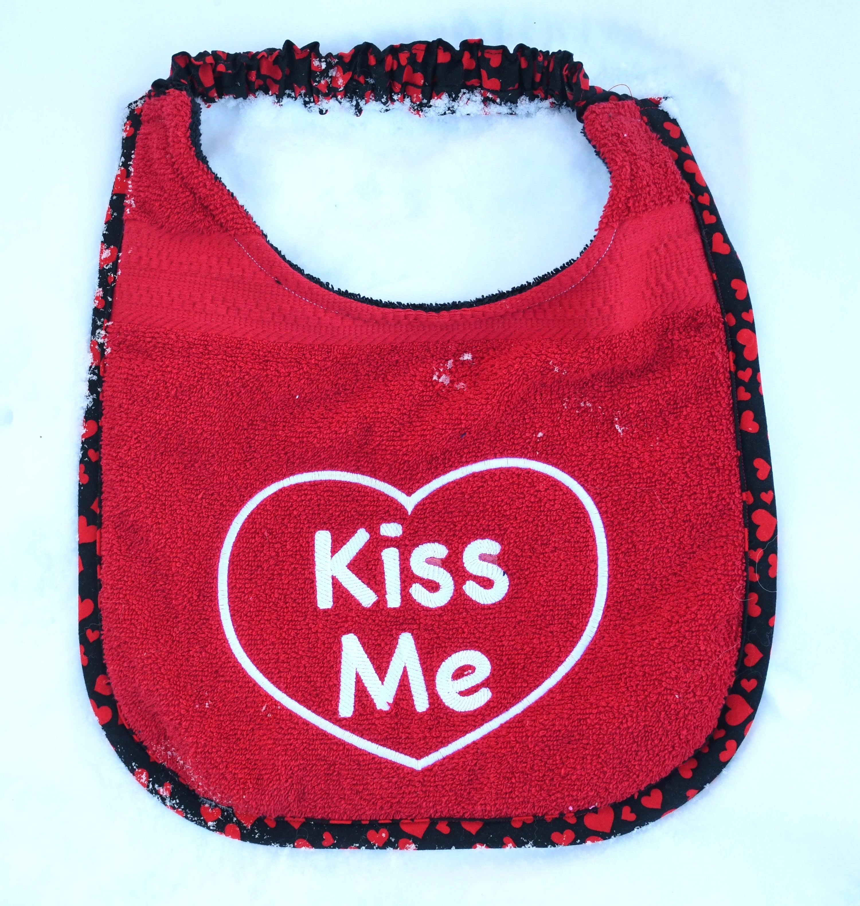 Kiss Me, Drool Bib