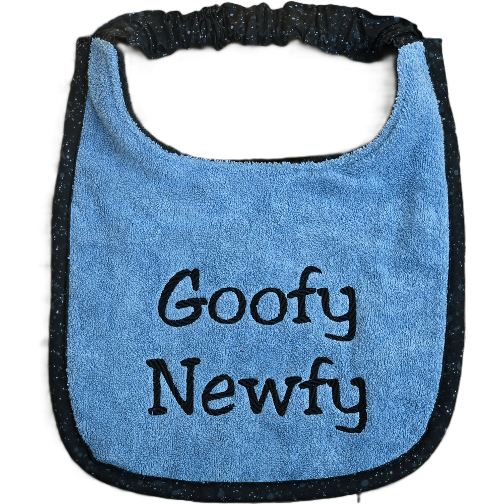 Goofy Newfy, Drool Bib