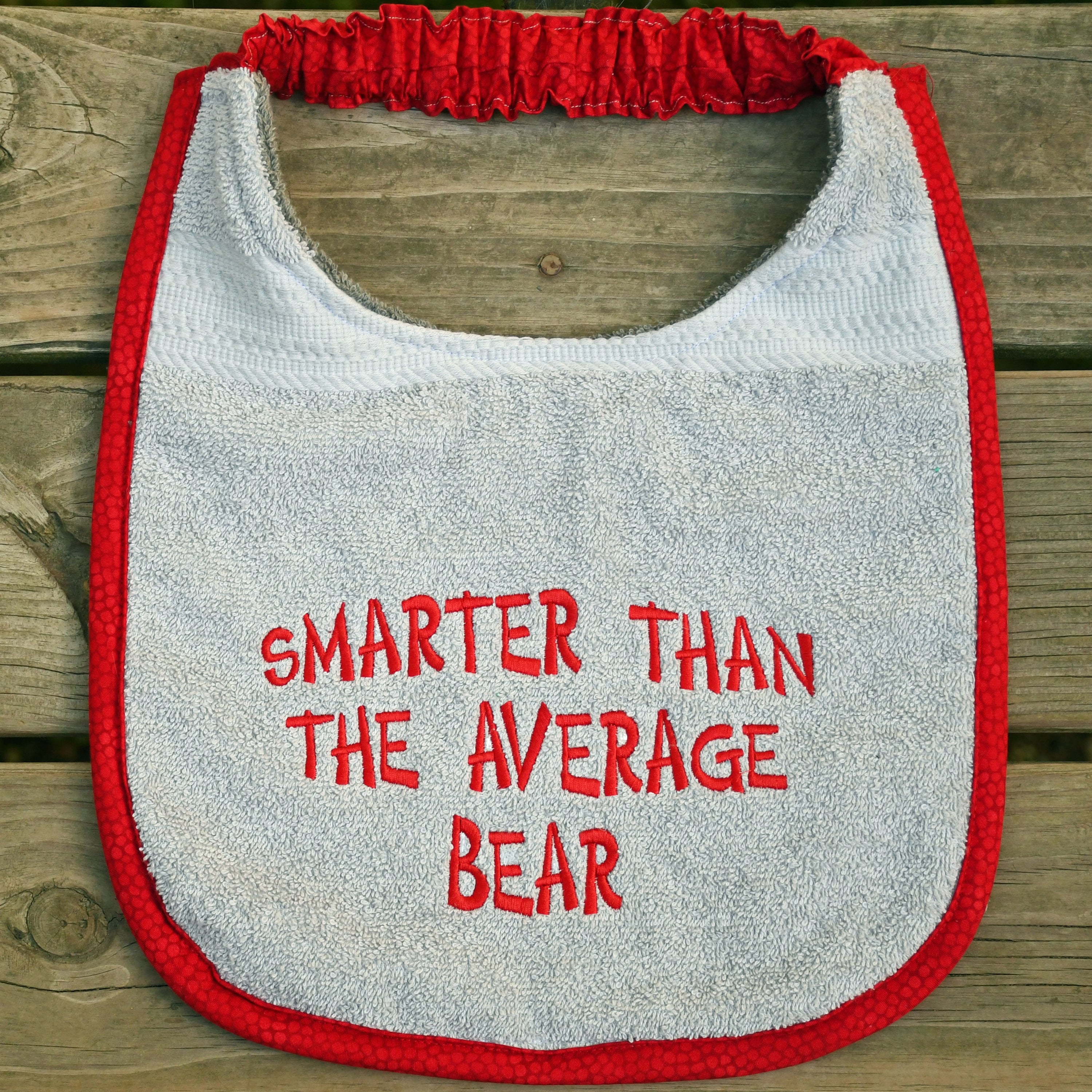Smarter than the average bear, Drool Bib