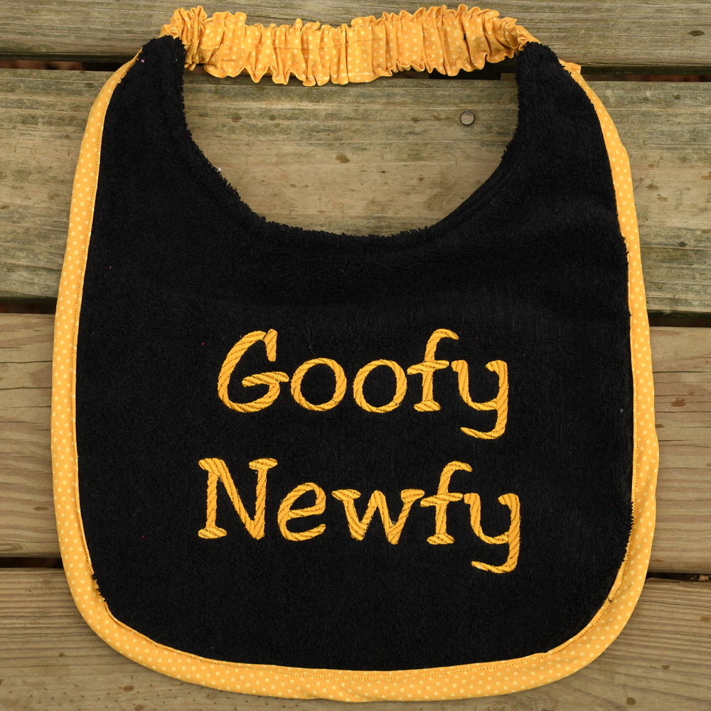 Goofy Newfy, Drool Bib