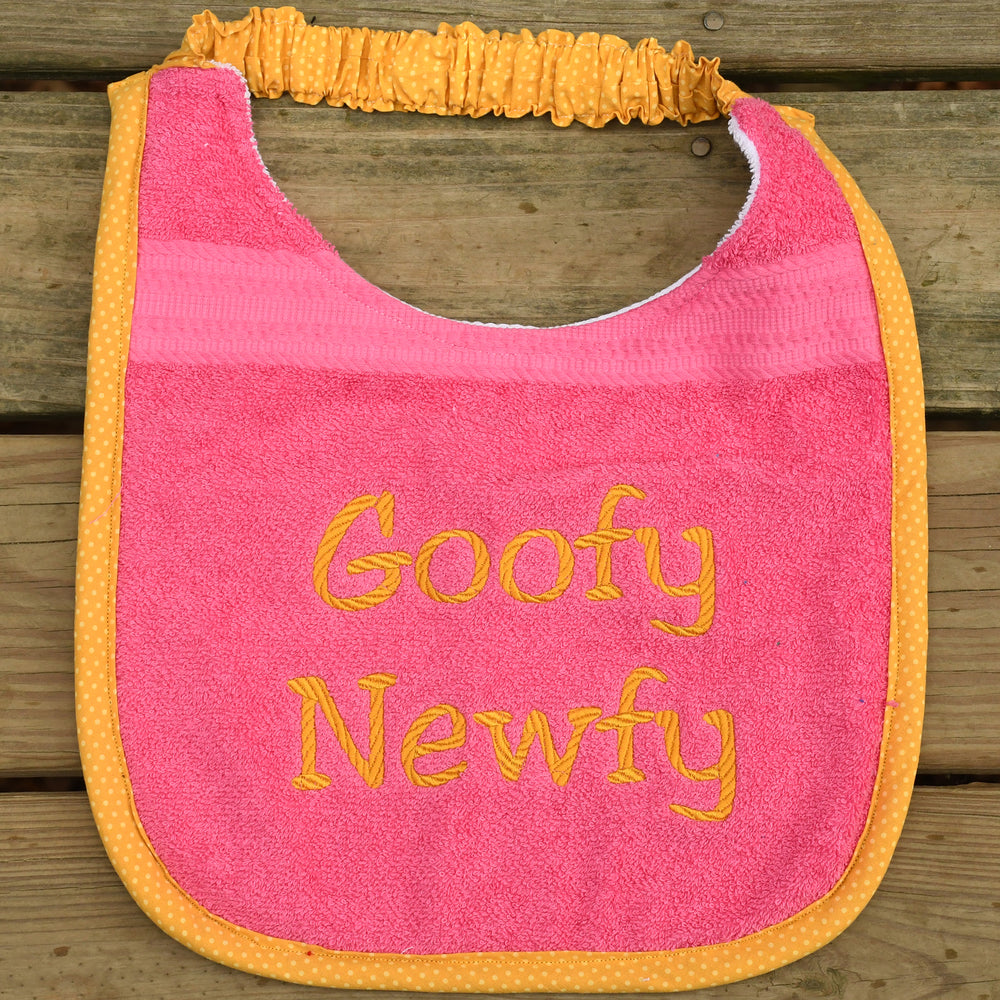 Goofy Newfy, Drool Bib