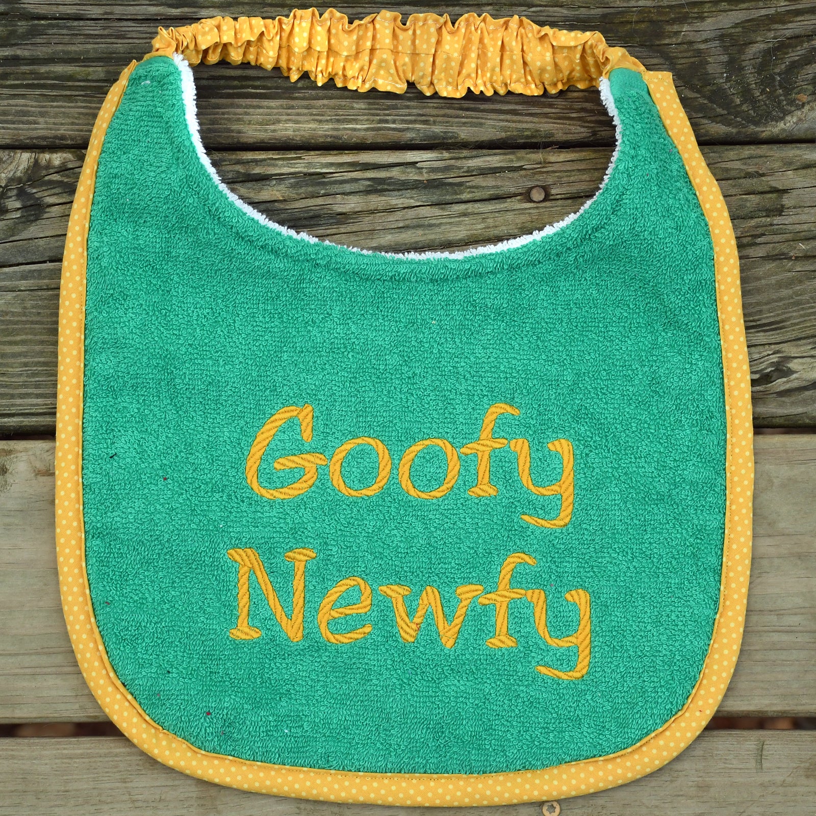 Goofy Newfy, Drool Bib