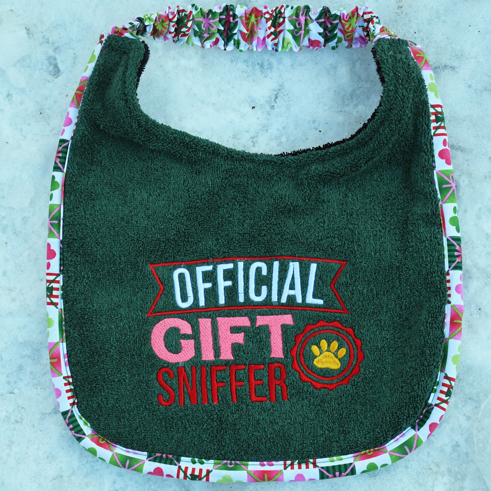 Official Gift Sniffer, Drool Bib (dark green)